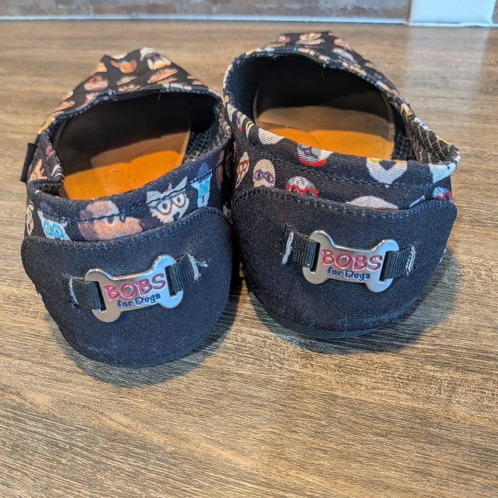 Sketchers: BOBS Black Slip-On Canvas Flats with Cute Dogs - Picture 3 of 6